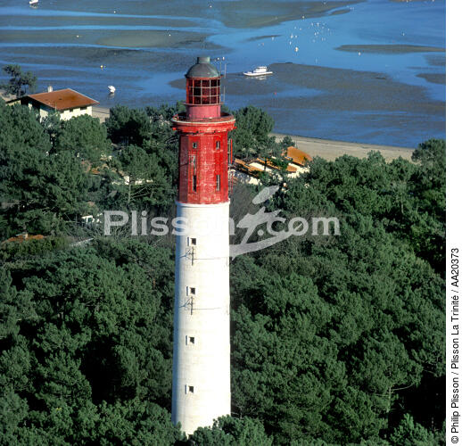Cap Ferret Lighthouse. - © Philip Plisson / Plisson La Trinité / AA20373 - Photo Galleries - French Lighthouses