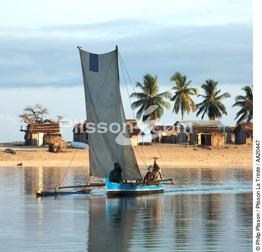 Belo sur mer - © Philip Plisson / Plisson La Trinité / AA20447 - Photo Galleries - Belo sur mer
