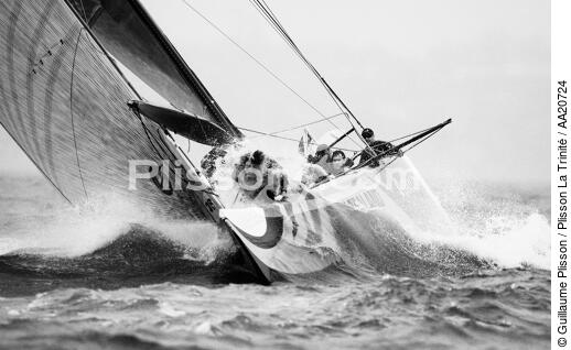 Louis Vuitton Pacific Series - © Guillaume Plisson / Plisson La Trinité / AA20724 - Nos reportages photos - Noir et blanc