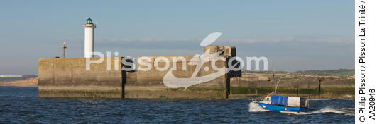Boulogne. - © Philip Plisson / Plisson La Trinité / AA20946 - Nos reportages photos - De Dunkerque à la Baie de Somme