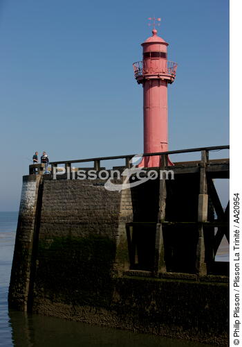Boulogne. - © Philip Plisson / Plisson La Trinité / AA20954 - Nos reportages photos - La France vue de la mer