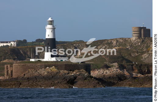 Alderney. - © Philip Plisson / Plisson La Trinité / AA20976 - Photo Galleries - Great Britain Lighthouses