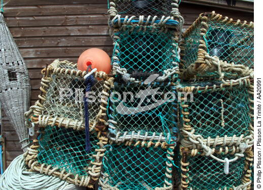 Aurigny. - © Philip Plisson / Plisson La Trinité / AA20991 - Nos reportages photos - Materiel de pêche