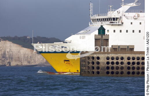 Dieppe. - © Philip Plisson / Plisson La Trinité / AA21220 - Photo Galleries - Ferry boat