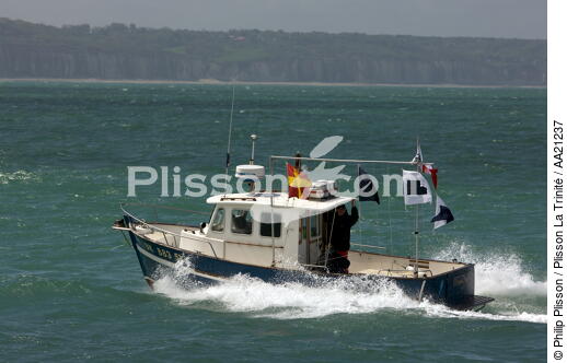 Dieppe. - © Philip Plisson / Plisson La Trinité / AA21237 - Photo Galleries - Speedboat