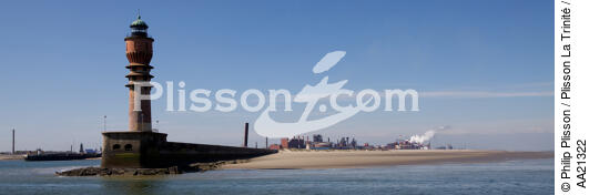 Dunkerque. - © Philip Plisson / Pêcheur d’Images / AA21322 - Nos reportages photos - De Dunkerque à la Baie de Somme