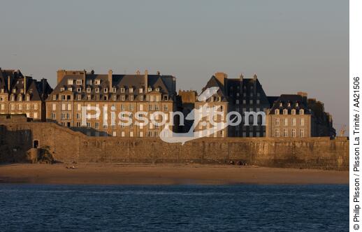 Saint-Malo. - © Philip Plisson / Plisson La Trinité / AA21506 - Photo Galleries - Town [35]