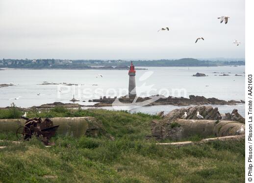 Cézembre island in front of Saint-Malo. - © Philip Plisson / Plisson La Trinité / AA21603 - Photo Galleries - Lighthouse [35]