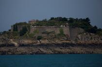 The island of Rimains in front of Cancale. © Philip Plisson / Plisson La Trinité / AA21780 - Photo Galleries - Fort