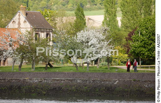 Bord de Seine. - © Philip Plisson / Plisson La Trinité / AA22057 - Photo Galleries - Seine [The]