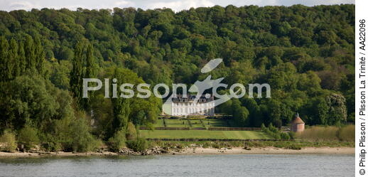 Yville-sur-Seine - © Philip Plisson / Plisson La Trinité / AA22096 - Photo Galleries - From Tréport to the Seine Estuary