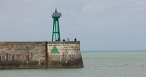 Port-en-Bessin. © Philip Plisson / Plisson La Trinité / AA22144 - Nos reportages photos - Feu de port