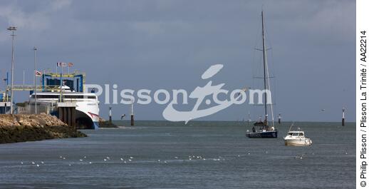 Ouistréham. - © Philip Plisson / Plisson La Trinité / AA22214 - Photo Galleries - Maxi-monohull Racing Yacht