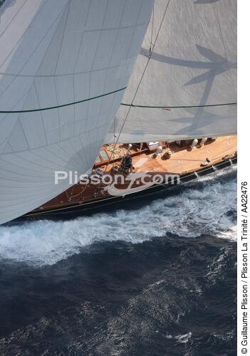 Shamrock V. - © Guillaume Plisson / Plisson La Trinité / AA22476 - Photo Galleries - Classic Yachting