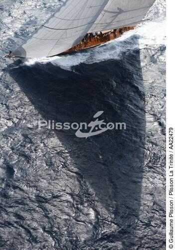 Shamrock V. - © Guillaume Plisson / Plisson La Trinité / AA22479 - Photo Galleries - Classic Yachting