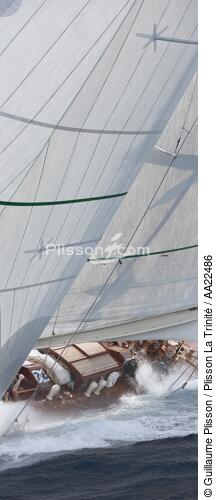 Shamrock V. - © Guillaume Plisson / Plisson La Trinité / AA22486 - Photo Galleries - Classic Yachting