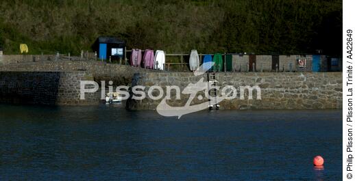 Port Racine dans la Manche. - © Philip Plisson / Plisson La Trinité / AA22649 - Photo Galleries - Rowing boat