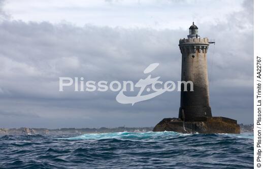 Le phare du Four. - © Philip Plisson / Plisson La Trinité / AA22767 - Nos reportages photos - Ciel