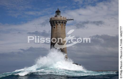 Le phare du Four. - © Philip Plisson / Plisson La Trinité / AA22777 - Nos reportages photos - Phare [29]