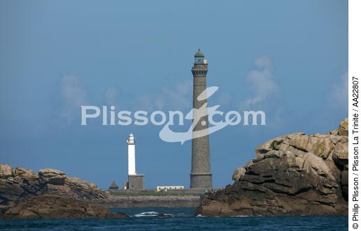 Le phare de l'île Vierge - © Philip Plisson / Plisson La Trinité / AA22807 - Nos reportages photos - Ciel