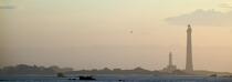 Le phare de l'île Vierge © Philip Plisson / Plisson La Trinité / AA22816 - Nos reportages photos - Mer calme