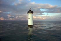Le phare de la Pierre de Herpin. © Philip Plisson / Plisson La Trinité / AA22824 - Nos reportages photos - Herpin