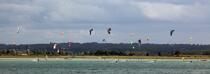 Kitesurfing in Lancieux. © Philip Plisson / Plisson La Trinité / AA23071 - Photo Galleries - Town [22]