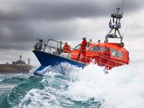 Lifeboat - SNSM © Philip Plisson / Plisson La Trinité / AA23111 - Photo Galleries - Rough seas