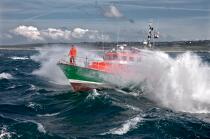 Canot de sauvetage - SNSM © Philip Plisson / Plisson La Trinité / AA23114 - Nos reportages photos - Mer agitée