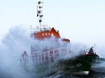 Canot de sauvetage - SNSM © Philip Plisson / Plisson La Trinité / AA23135 - Nos reportages photos - Mer agitée