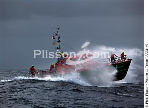 Canot de sauvetage - SNSM - © Philip Plisson / Plisson La Trinité / AA23140 - Nos reportages photos - Canot de sauvetage