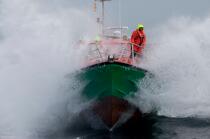 Canot de sauvetage - SNSM © Philip Plisson / Plisson La Trinité / AA23143 - Nos reportages photos - Mer agitée