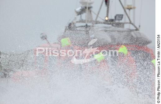 Lifeboat. - © Philip Plisson / Plisson La Trinité / AA23154 - Photo Galleries - Lifesaving at sea