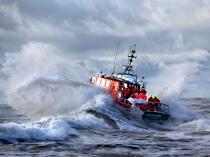 Lifeboat of Oleron island. © Philip Plisson / Plisson La Trinité / AA23155 - Photo Galleries - Rough seas