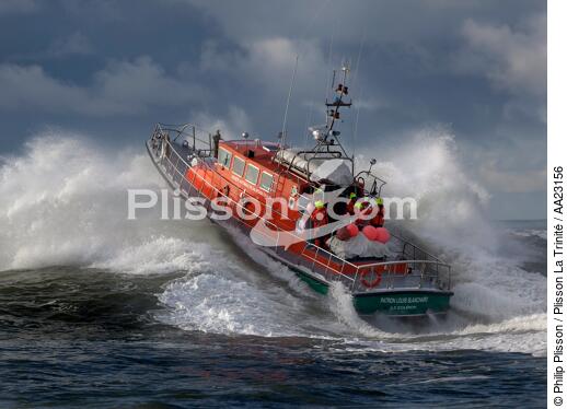 Lifeboat of Oleron island. - © Philip Plisson / Plisson La Trinité / AA23156 - Photo Galleries - Sea Rescue