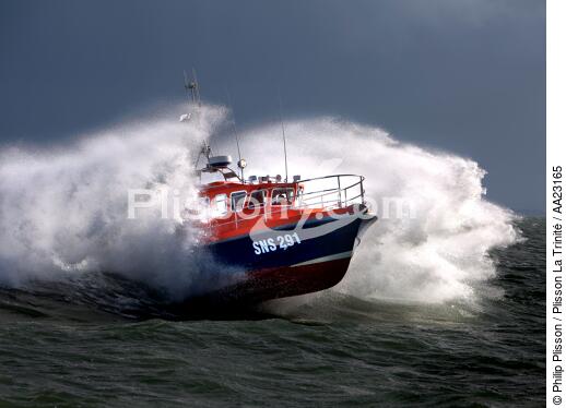 Canot de sauvetage - SNSM - © Philip Plisson / Plisson La Trinité / AA23165 - Nos reportages photos - Sauveteur en mer