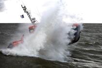 Canot de sauvetage - SNSM © Philip Plisson / Plisson La Trinité / AA23167 - Nos reportages photos - Mer agitée