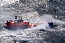 Canot de sauvetage - SNSM © Philip Plisson / Plisson La Trinité / AA23174 - Nos reportages photos - Mer agitée