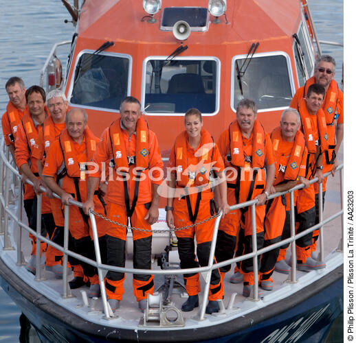 Lifeboat crew members from Loctudy - © Philip Plisson / Pêcheur d’Images / AA23203 - Photo Galleries - Sea Rescue