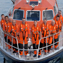 Lifeboat crew members from Loctudy © Philip Plisson / Plisson La Trinité / AA23203 - Photo Galleries - Square format