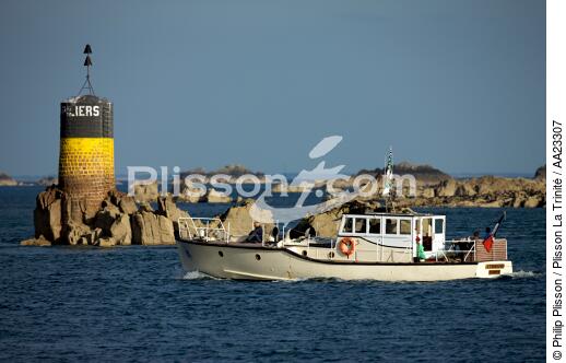 Before Loguivy de la mer - © Philip Plisson / Plisson La Trinité / AA23307 - Photo Galleries - Town [22]