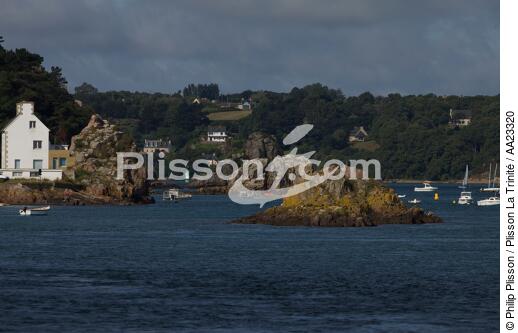 Loguivy de la mer à l'entrée du Trieux - © Philip Plisson / Plisson La Trinité / AA23320 - Nos reportages photos - Ville [22]