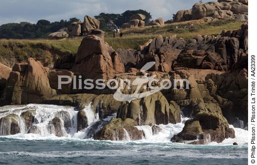 Ploumanac'h sur la côte de granit rose. - © Philip Plisson / Plisson La Trinité / AA23399 - Nos reportages photos - Site [22]