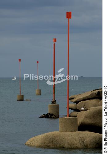 Ploumanac'h sur la côte de granit rose. - © Philip Plisson / Plisson La Trinité / AA23410 - Nos reportages photos - Côte de granit rose