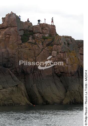 Ploumanac'h sur la côte de granit rose. - © Philip Plisson / Plisson La Trinité / AA23414 - Nos reportages photos - Ville [22]