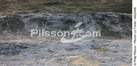 Mer agitée sur la côte sauvage de Quiberon - © Philip Plisson / Plisson La Trinité / AA23448 - Nos reportages photos - Tempête