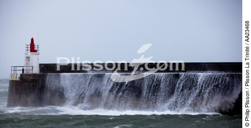 Gale on Quiberon - © Philip Plisson / Plisson La Trinité / AA23468 - Photo Galleries - Weather