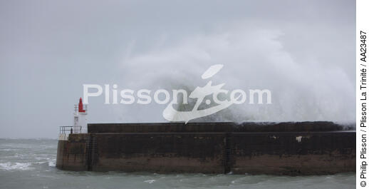Gale on Quiberon - © Philip Plisson / Plisson La Trinité / AA23487 - Photo Galleries - Storm at sea