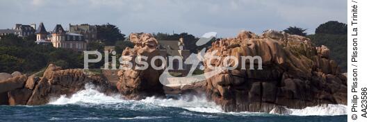 Trégastel. - © Philip Plisson / Plisson La Trinité / AA23586 - Photo Galleries - The Pink Granite Coast