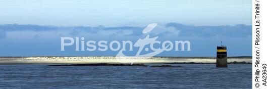 Béniguet island - © Philip Plisson / Plisson La Trinité / AA23640 - Photo Galleries - Ouessant Island and Molène Archipelago